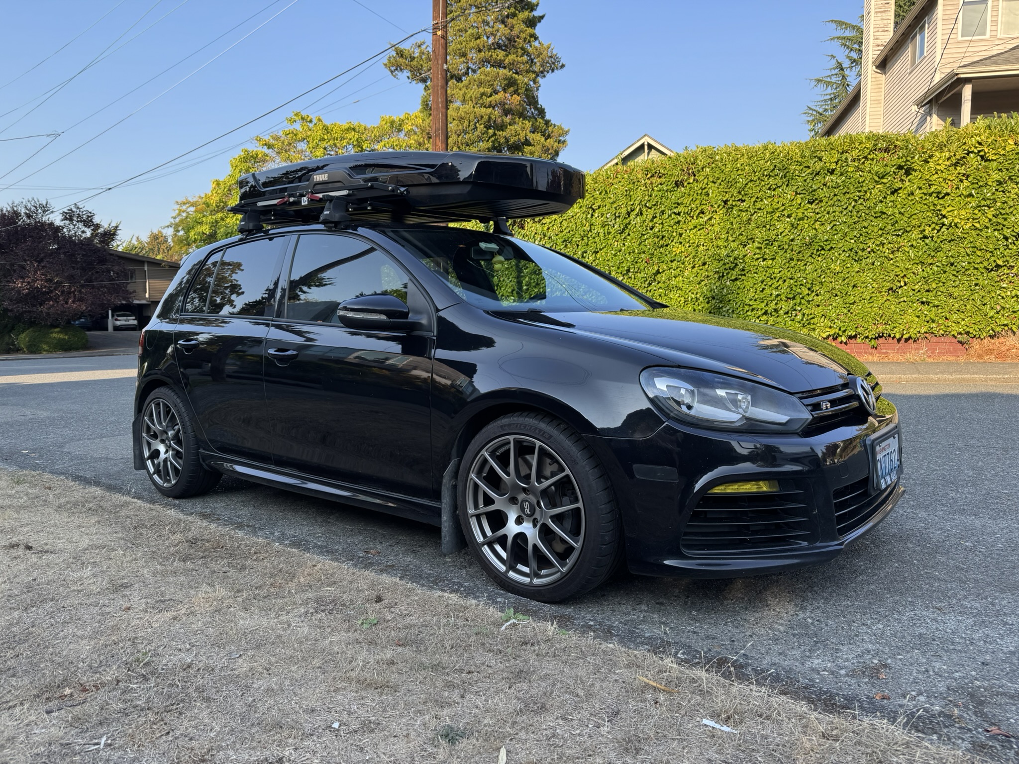 Used 2012 Volkswagen Golf 4-Door AWD/4WD image 1