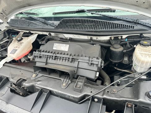 Used 2018 GMC Savana 2500 image 11