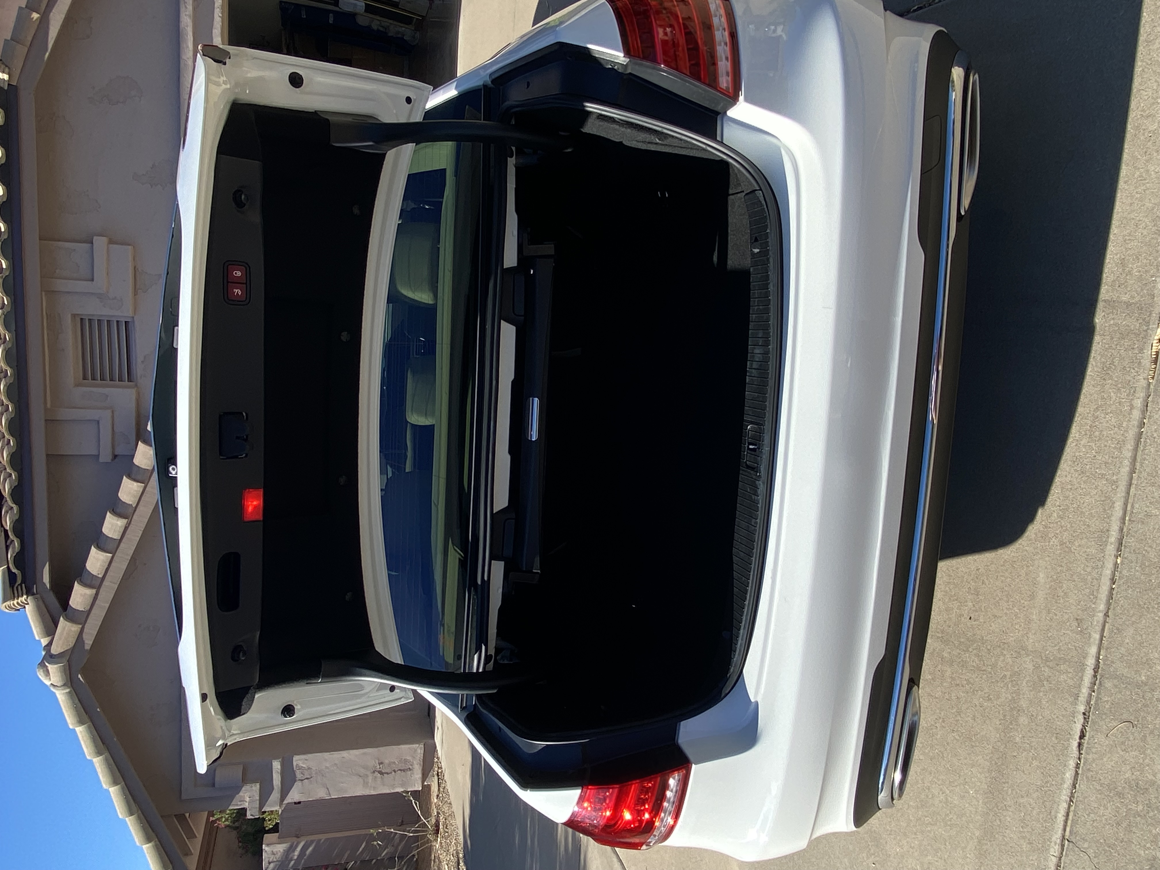Used 2016 Mercedes-Benz E 350 Sedan image 13