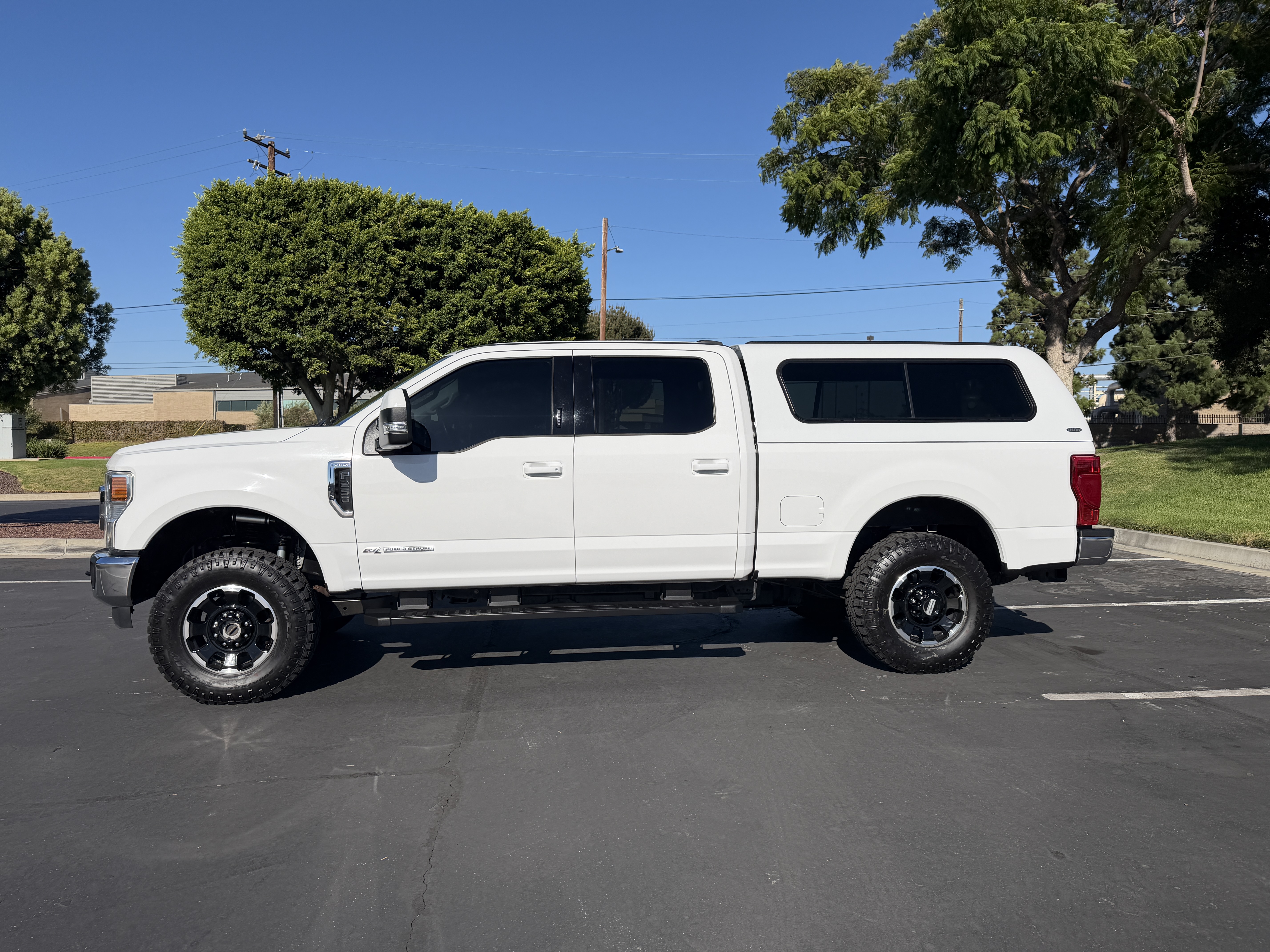 Used 2020 Ford F250 Lariat w/ Lariat Value Package AWD/4WD image 5