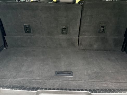 Used 2020 Ford Expedition Max Limited RWD image 11