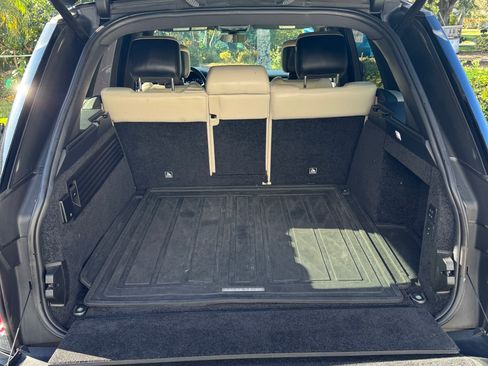 Used 2019 Land Rover Range Rover HSE image 6