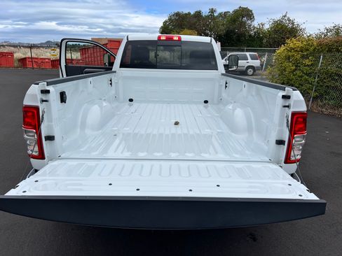 Used 2022 RAM 3500 Tradesman image 10