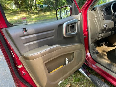 Used 2006 Honda Ridgeline RTL image 9