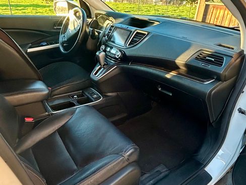 Used 2015 Honda CR-V Touring image 6