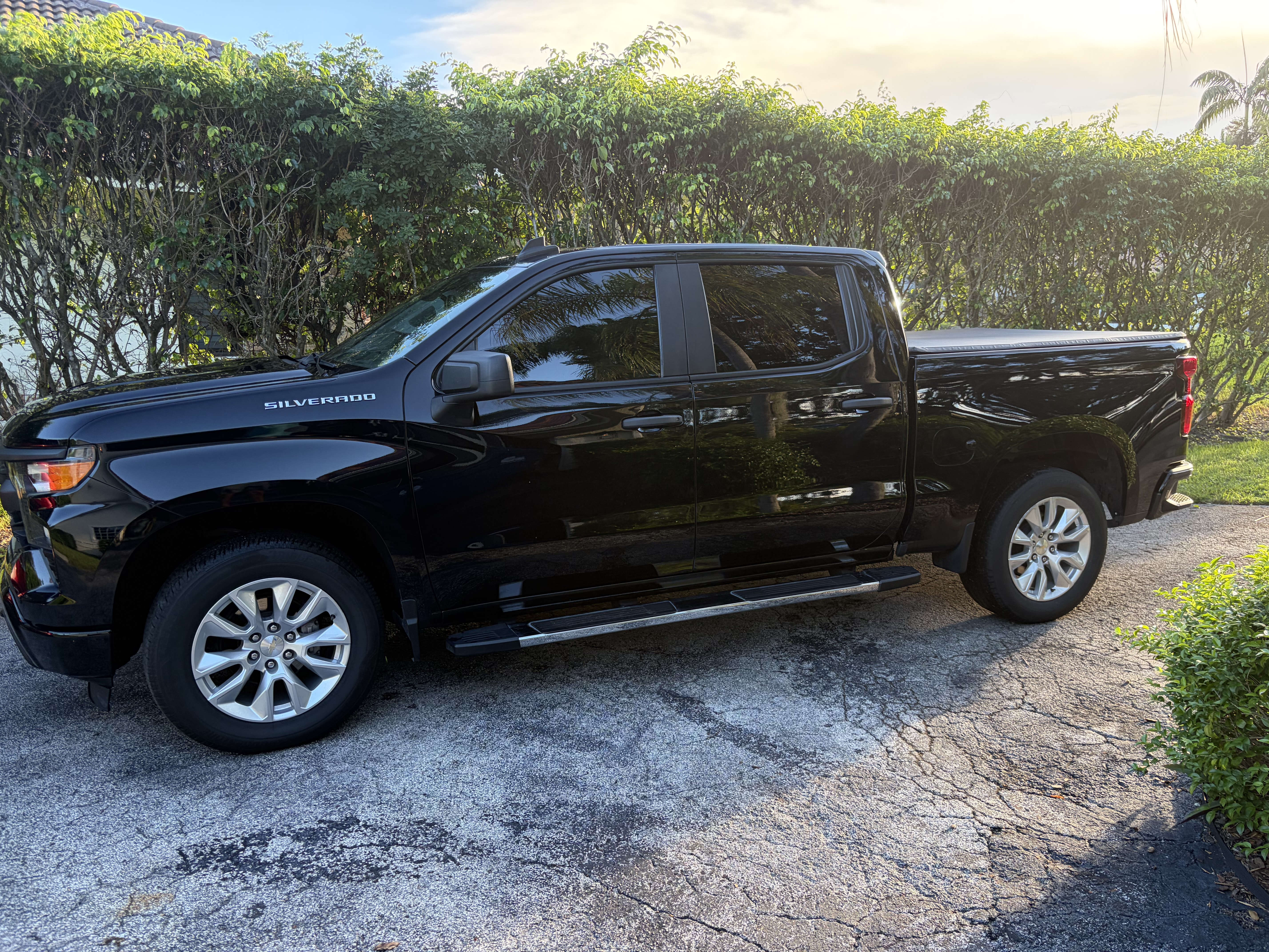 Used 2023 Chevrolet Silverado 1500 Custom RWD image 4