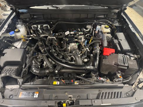 Used 2022 Ford Bronco Wildtrak image 12