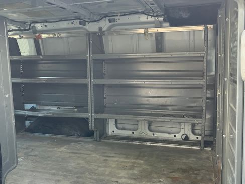 Used 2015 Ford Transit 250 130 Low Roof image 10