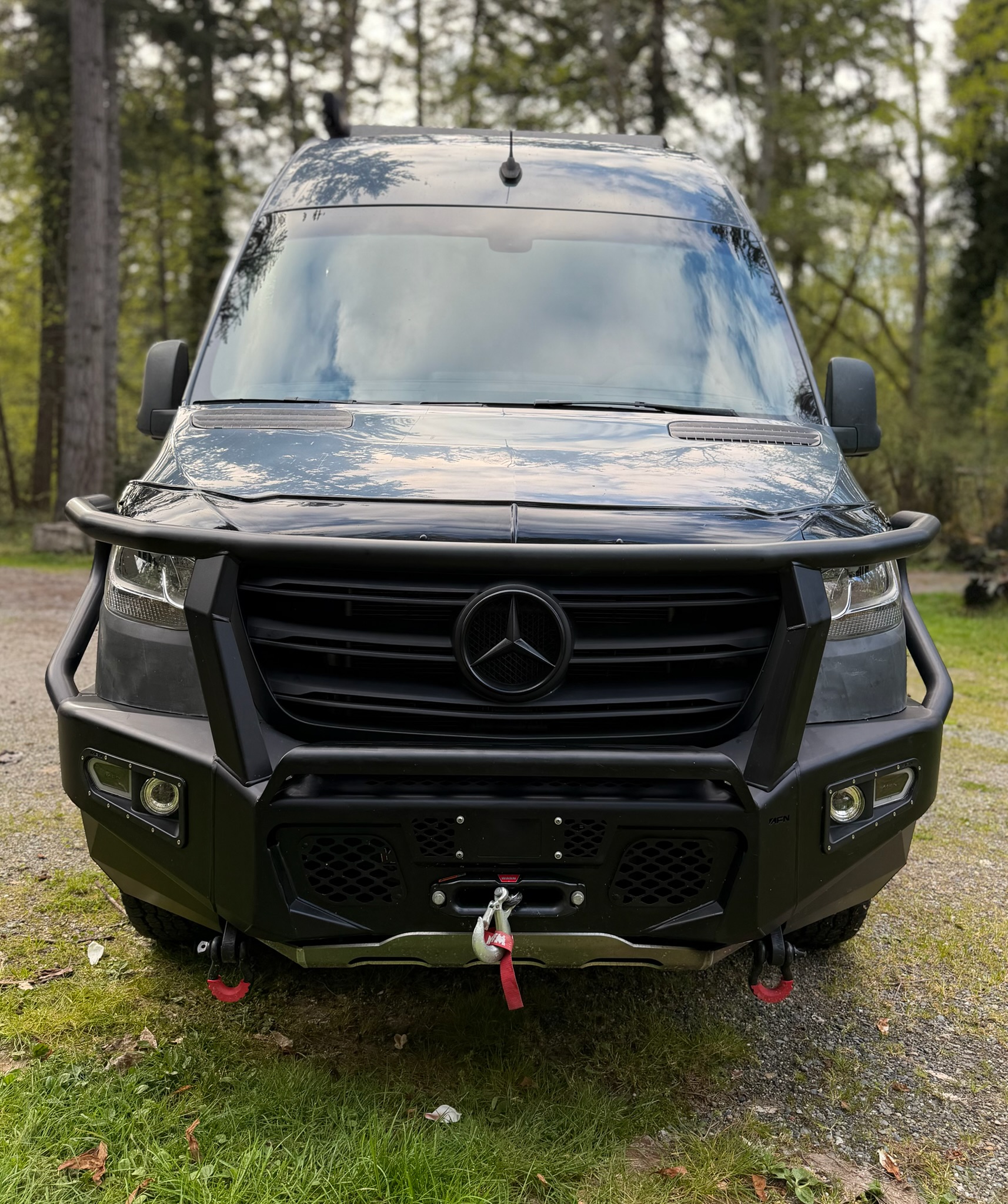 Used 2019 Mercedes-Benz Sprinter 144 image 4