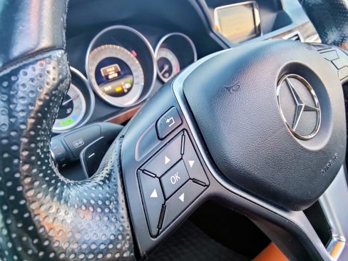 Used 2014 Mercedes-Benz E 350 Sedan image 23