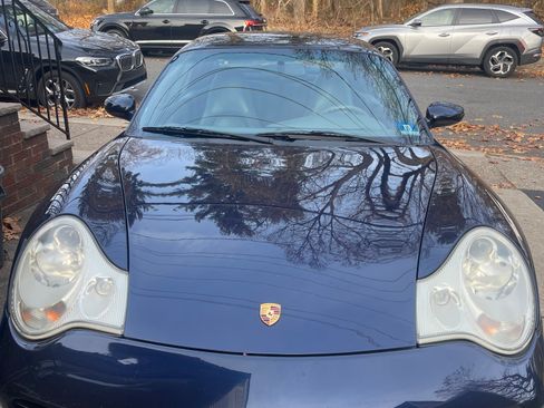 Used 2004 Porsche 911 Carrera 4S AWD/4WD image 2