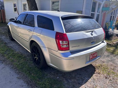 Used 2005 Dodge Magnum SE image 13