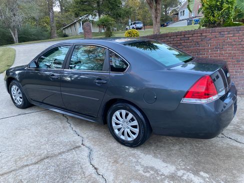 Used 2010 Chevrolet Impala LS image 5