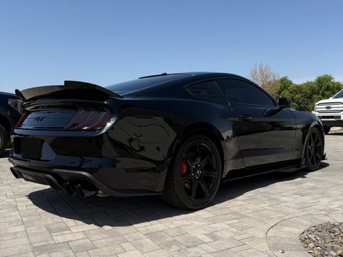 Used 2019 Ford Mustang GT Premium w/ Equipment Group 401A RWD image 6