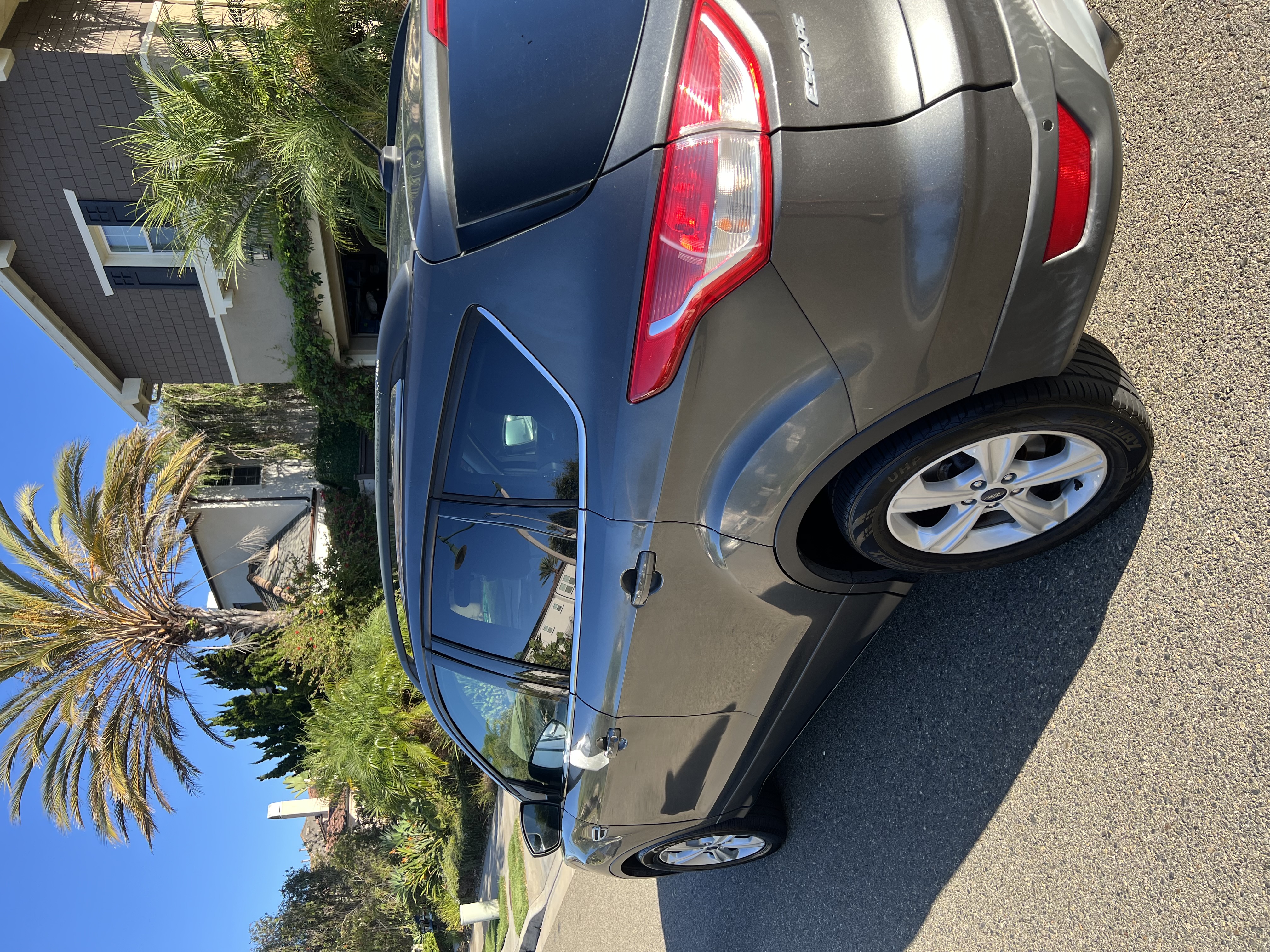 Used 2016 Ford Escape SE w/ SE Leather Comfort Package FWD image 15