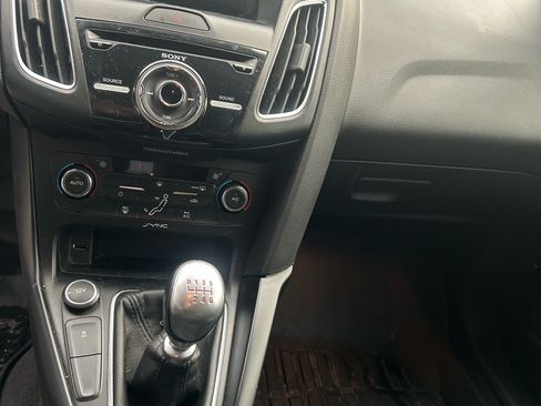 Used 2016 Ford Focus ST w/ Equipment Group 401A image 8