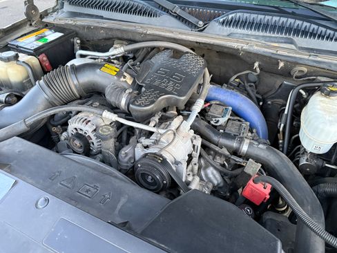 Used 2003 Chevrolet Silverado 2500 LS w/ Skid Plate Package image 9