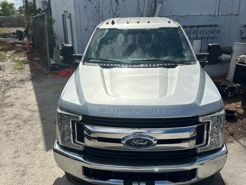 Used 2019 Ford F350 XL w/ STX Appearance Package image 4