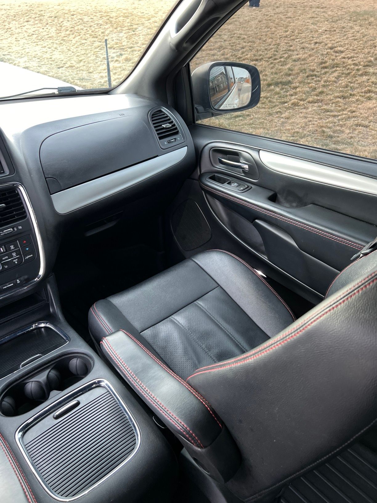 Used 2019 Dodge Grand Caravan GT FWD image 17