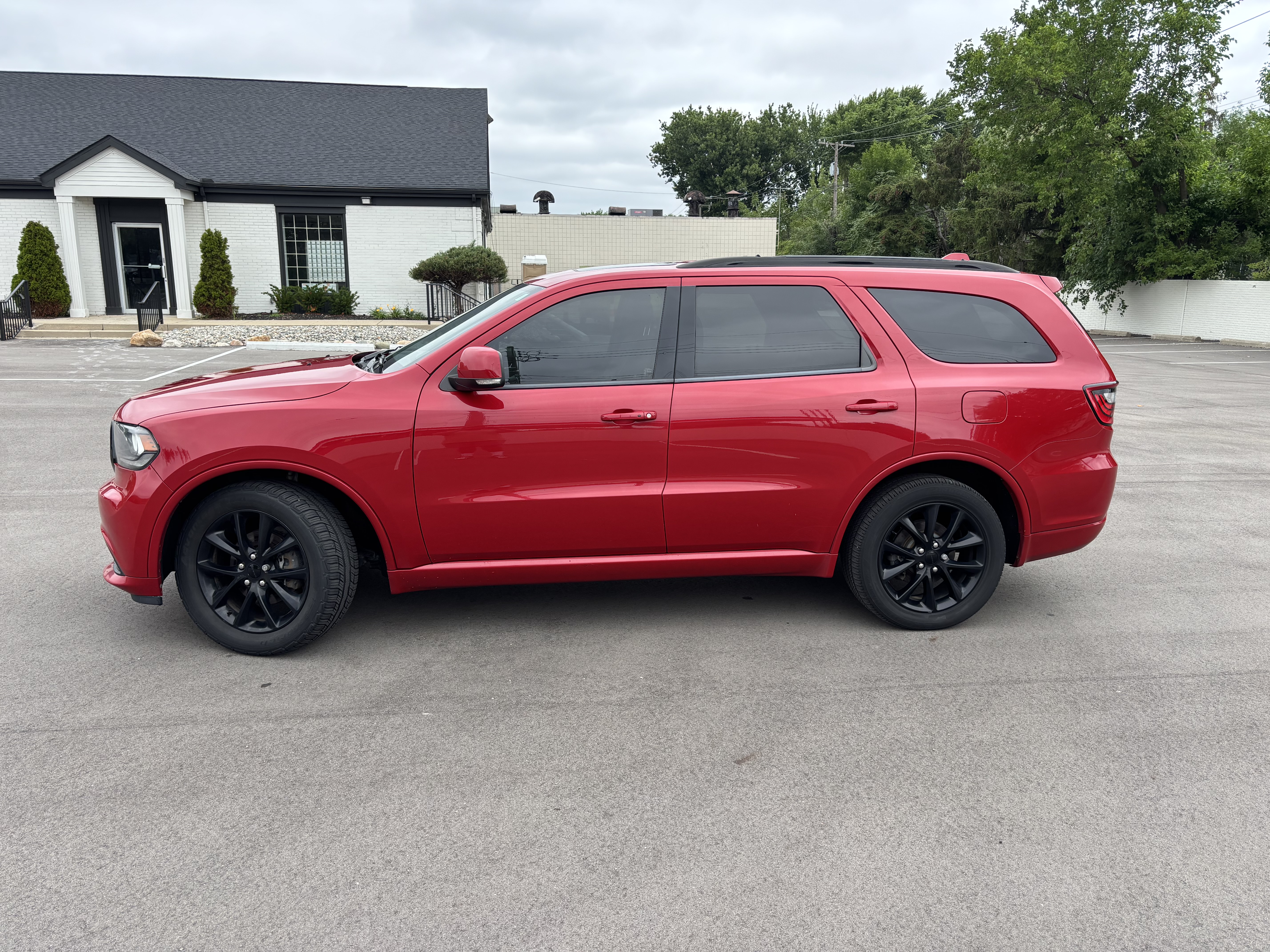 Used 2017 Dodge Durango GT w/ Premium Group AWD/4WD image 4