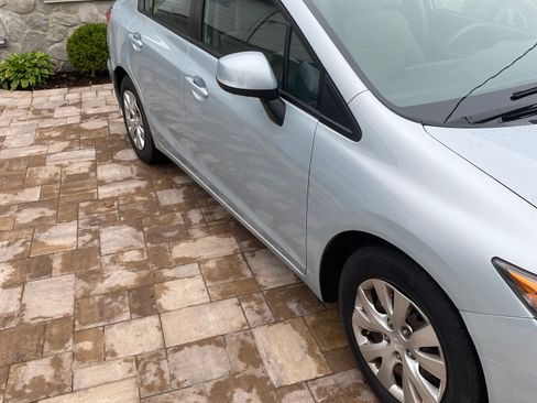 Used 2012 Honda Civic LX image 4