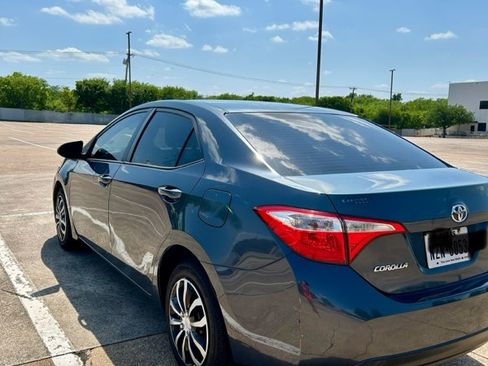Used 2015 Toyota Corolla LE image 11