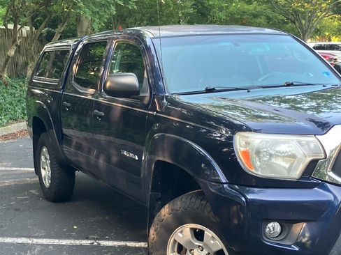 Used 2012 Toyota Tacoma 4x4 Double Cab w/ SR5 Pkg image 23