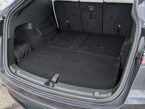 Used 2023 Tesla Model Y Long Range image 13