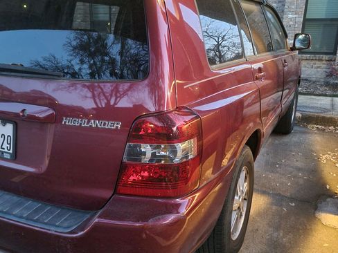 Used 2006 Toyota Highlander 2WD image 2