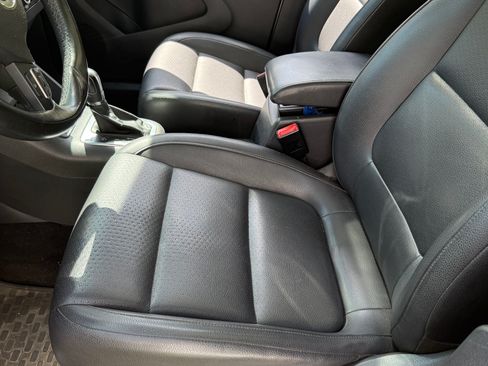 Used 2012 Volkswagen Tiguan SE AWD/4WD image 13
