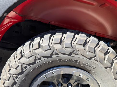 Used 2018 Ford F150 Raptor w/ Equipment Group 802A Luxury image 9