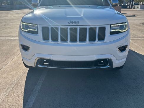 Used 2016 Jeep Grand Cherokee Overland image 10