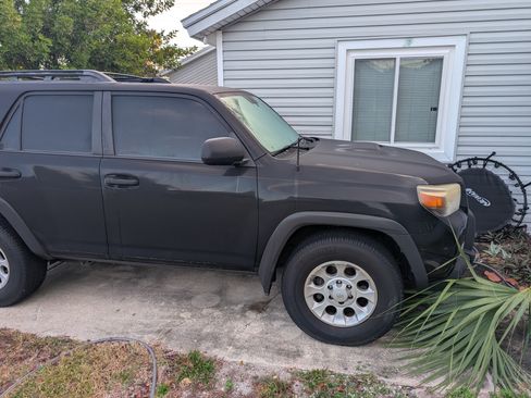 Used 2013 Toyota 4Runner Trail image 2
