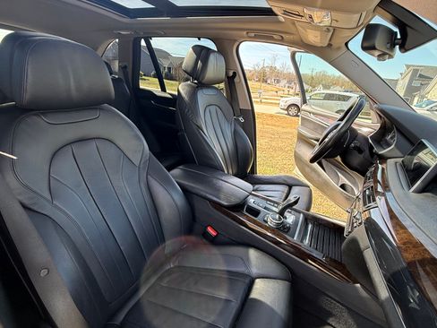 Used 2015 BMW X5 xDrive35d image 12