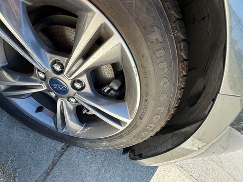 Used 2017 Ford Focus SE image 5