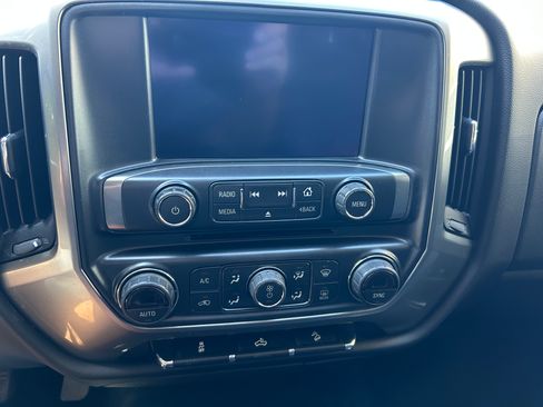 Used 2018 Chevrolet Silverado 1500 LT w/ All Star Edition image 4