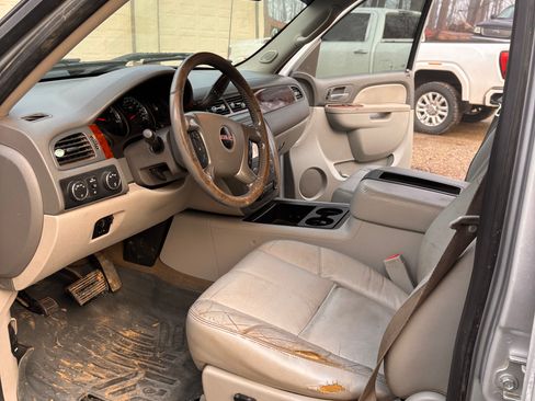 Used 2012 GMC Sierra 2500 SLT w/ SLT Convenience Package image 6