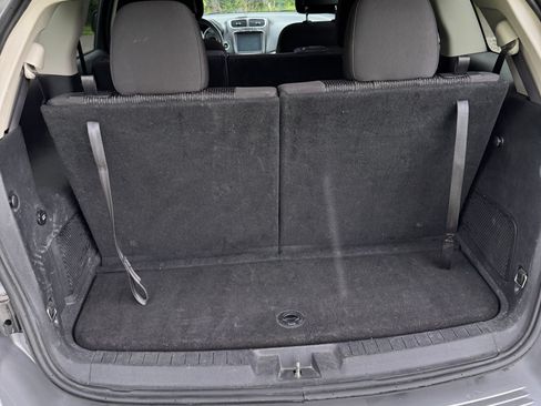 Used 2017 Dodge Journey Crossroad FWD image 10