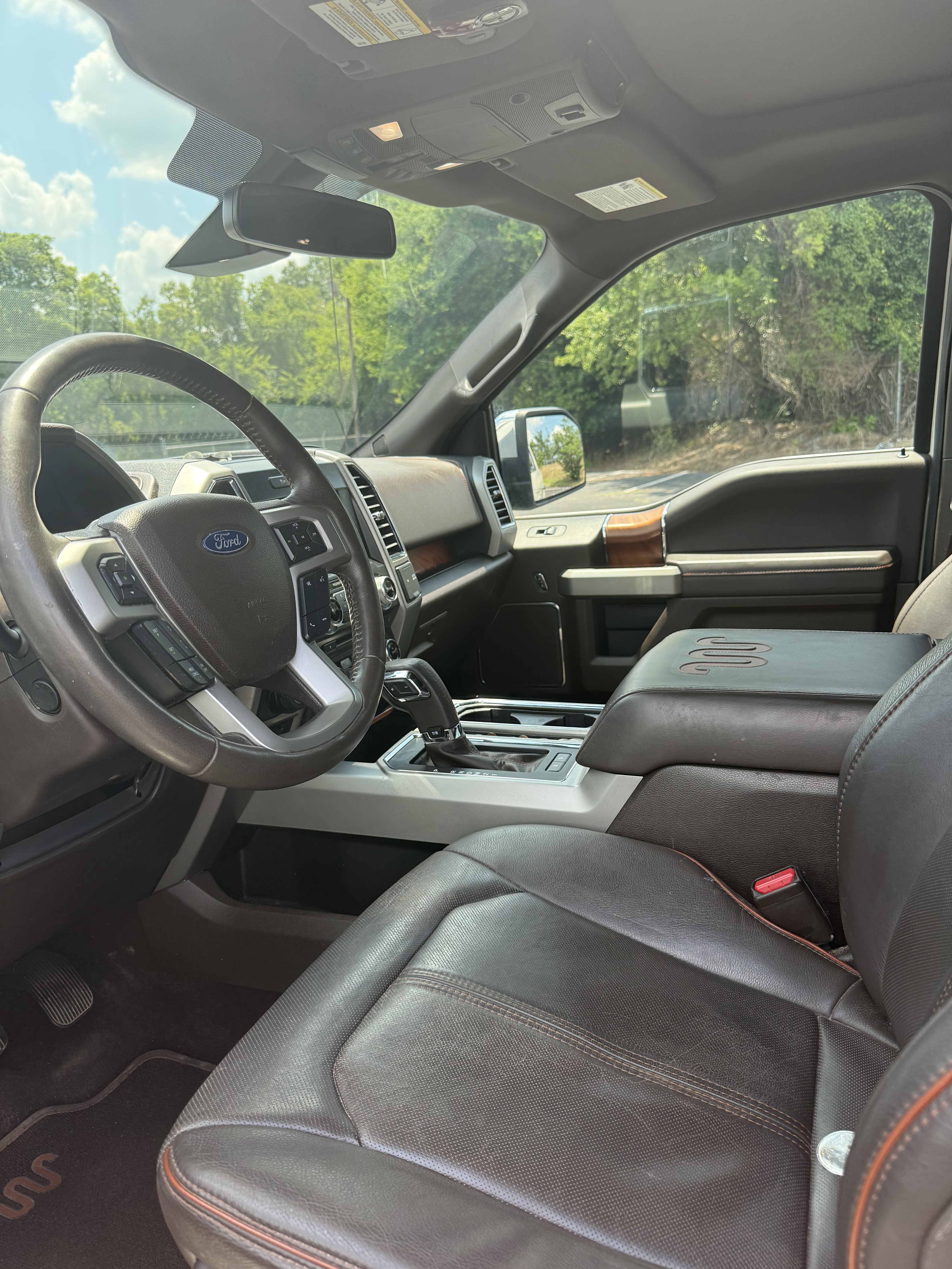 Used 2017 Ford F150 King Ranch w/ Equipment Group 601A Luxury AWD/4WD image 17