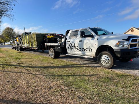 Used 2017 RAM 3500 Tradesman w/ Chrome Appearance Group image 5