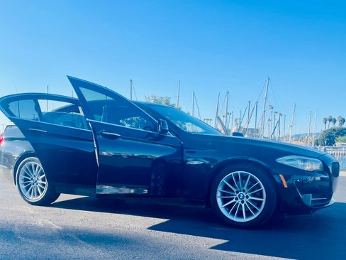 Used 2011 BMW 528i Sedan image 5