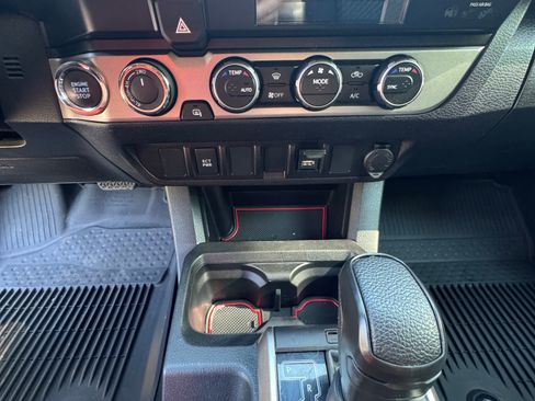 Used 2023 Toyota Tacoma SR5 AWD/4WD image 20