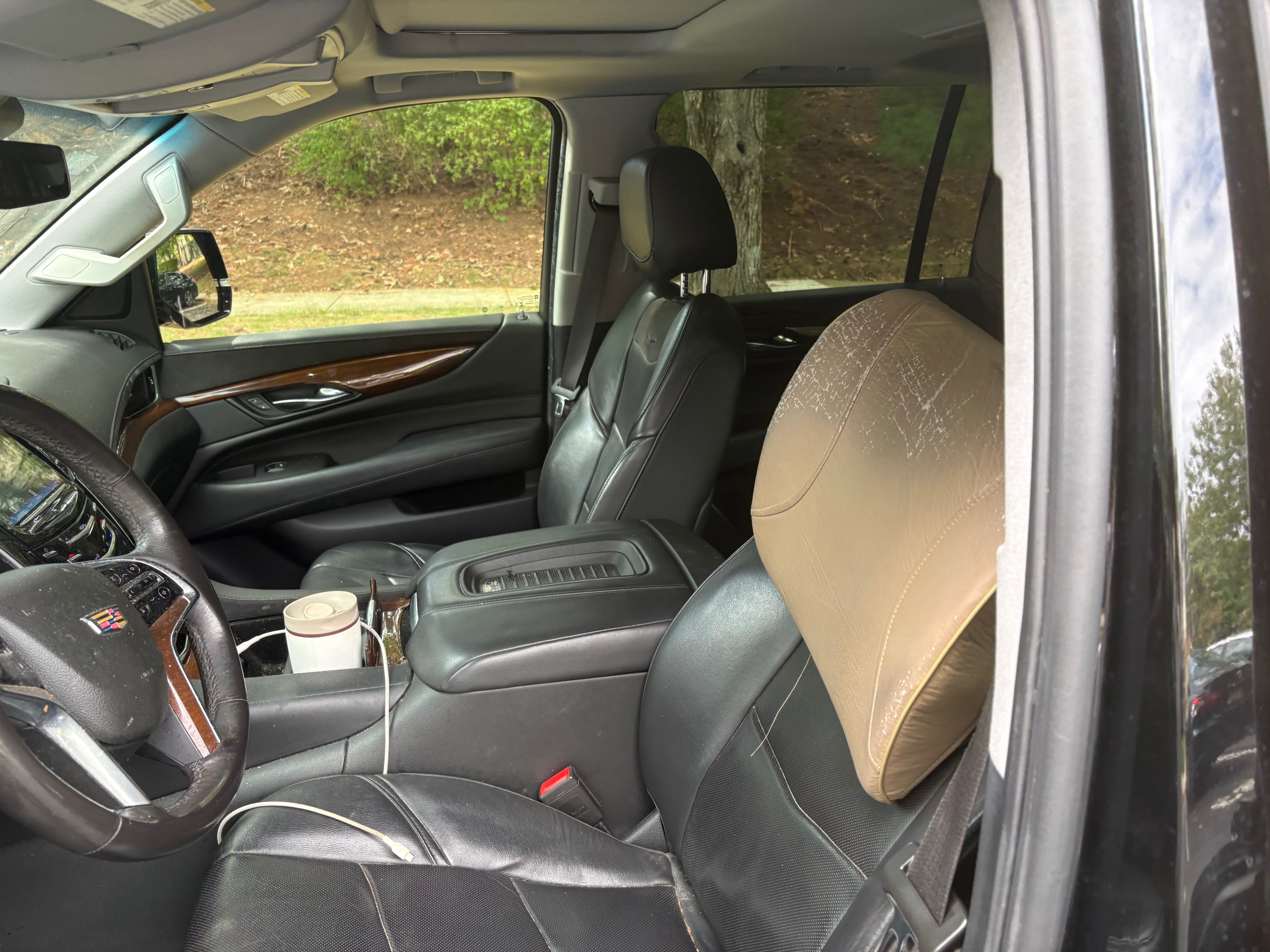 Used 2020 Cadillac Escalade ESV Luxury RWD image 9