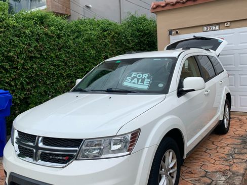 Used 2016 Dodge Journey SXT w/ Comfort/Convenience Group image 8