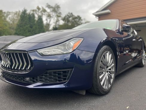 Used 2018 Maserati Ghibli S image 1