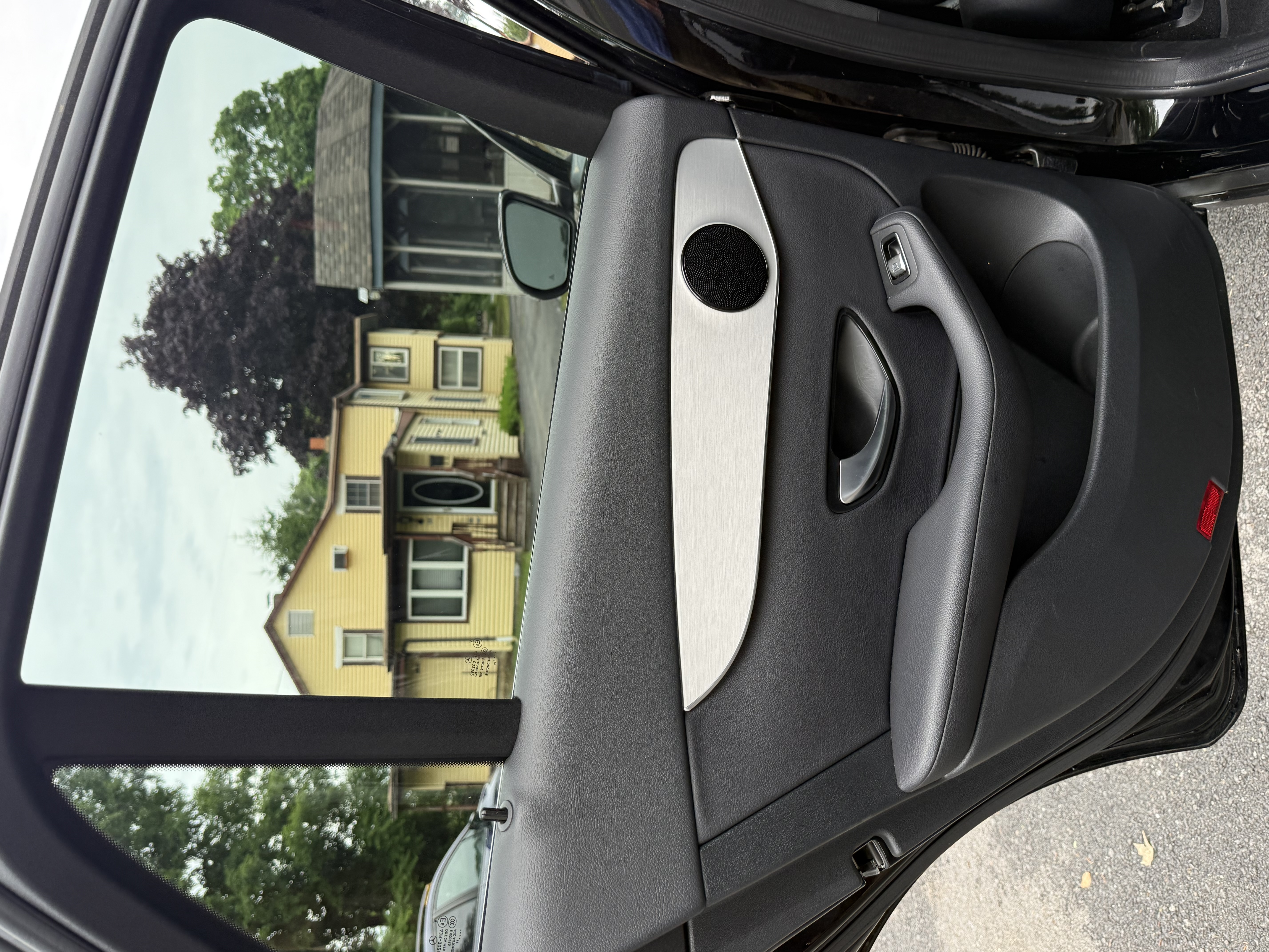 Used 2019 Mercedes-Benz GLC 300 4MATIC image 13