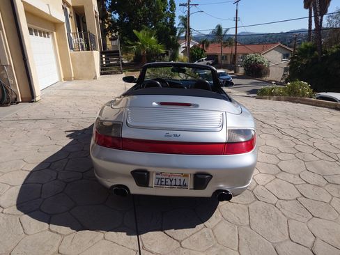 Used 2004 Porsche 911 Carrera 4S image 17