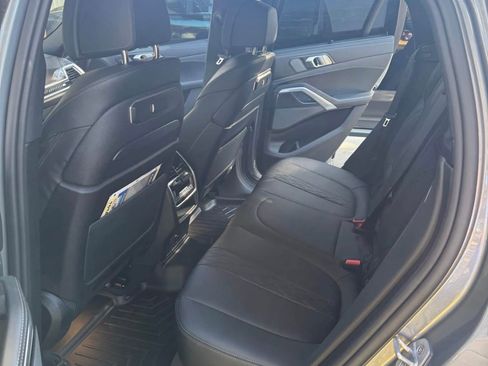 Used 2025 BMW X6 M60i image 9