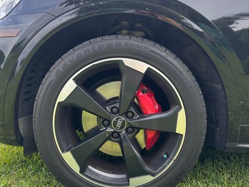 Used 2020 Audi SQ5 Prestige w/ Prestige Package image 16