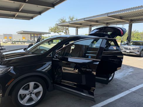 Used 2016 Lincoln MKC Premiere FWD image 10